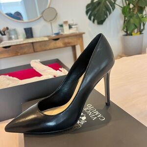 Never Worn Vince Camuto black Nappa leather pump.